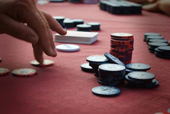Who Wins If Two Players Have the Same Hand?